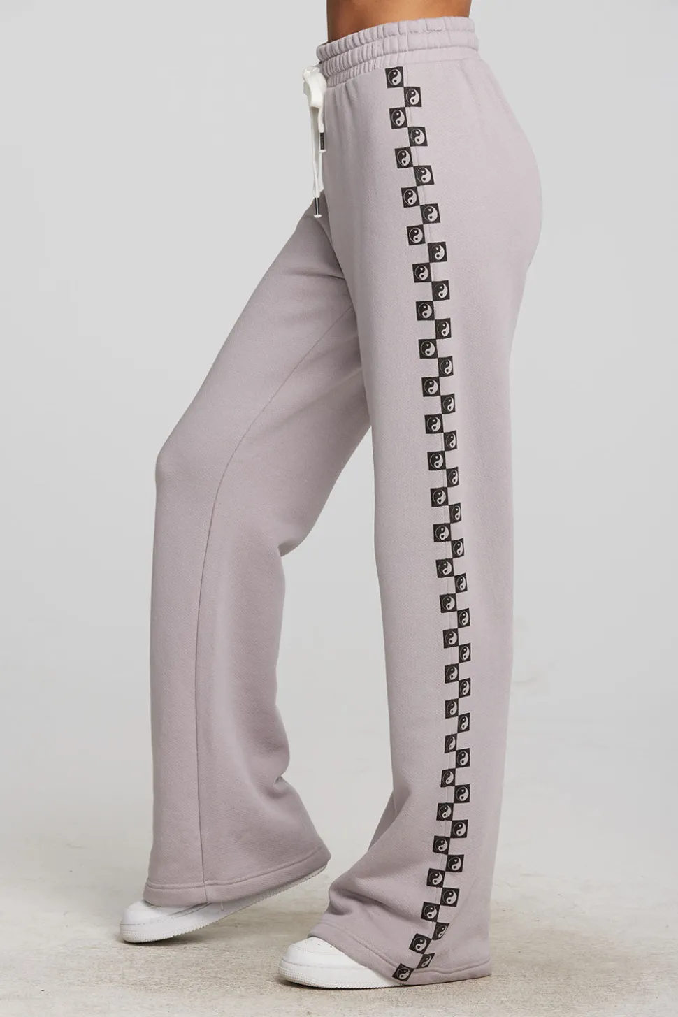 Chaser Brand Checkered Yin Yang Hearts Hot