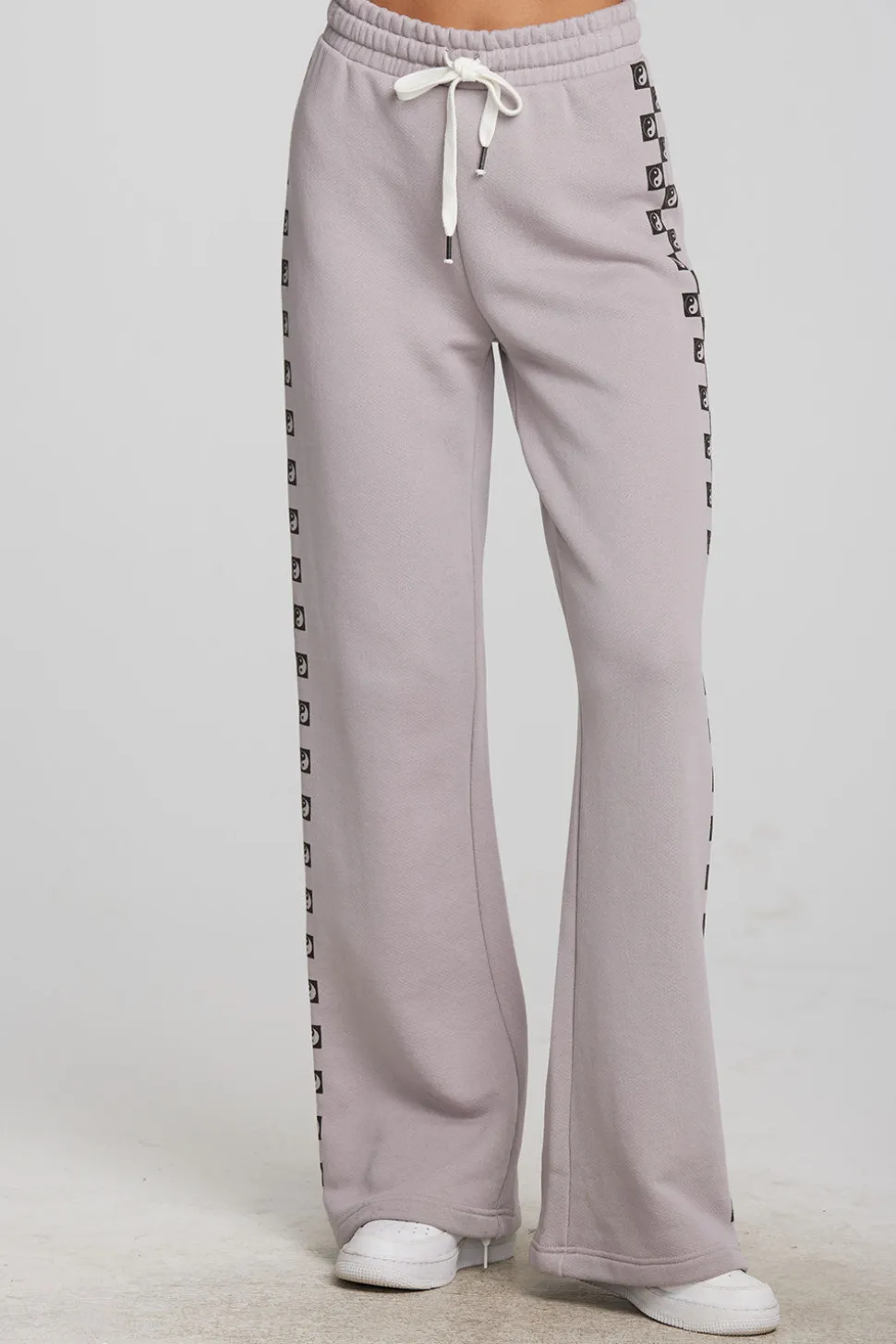 Chaser Brand Checkered Yin Yang Hearts Hot