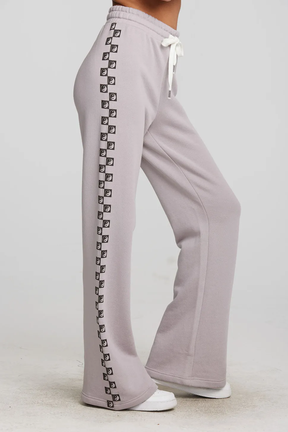 Chaser Brand Checkered Yin Yang Hearts Hot