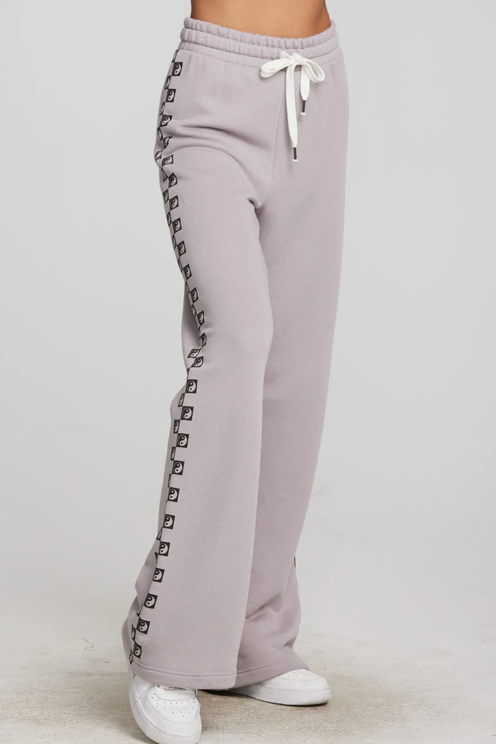 Chaser Brand Checkered Yin Yang Hearts Hot