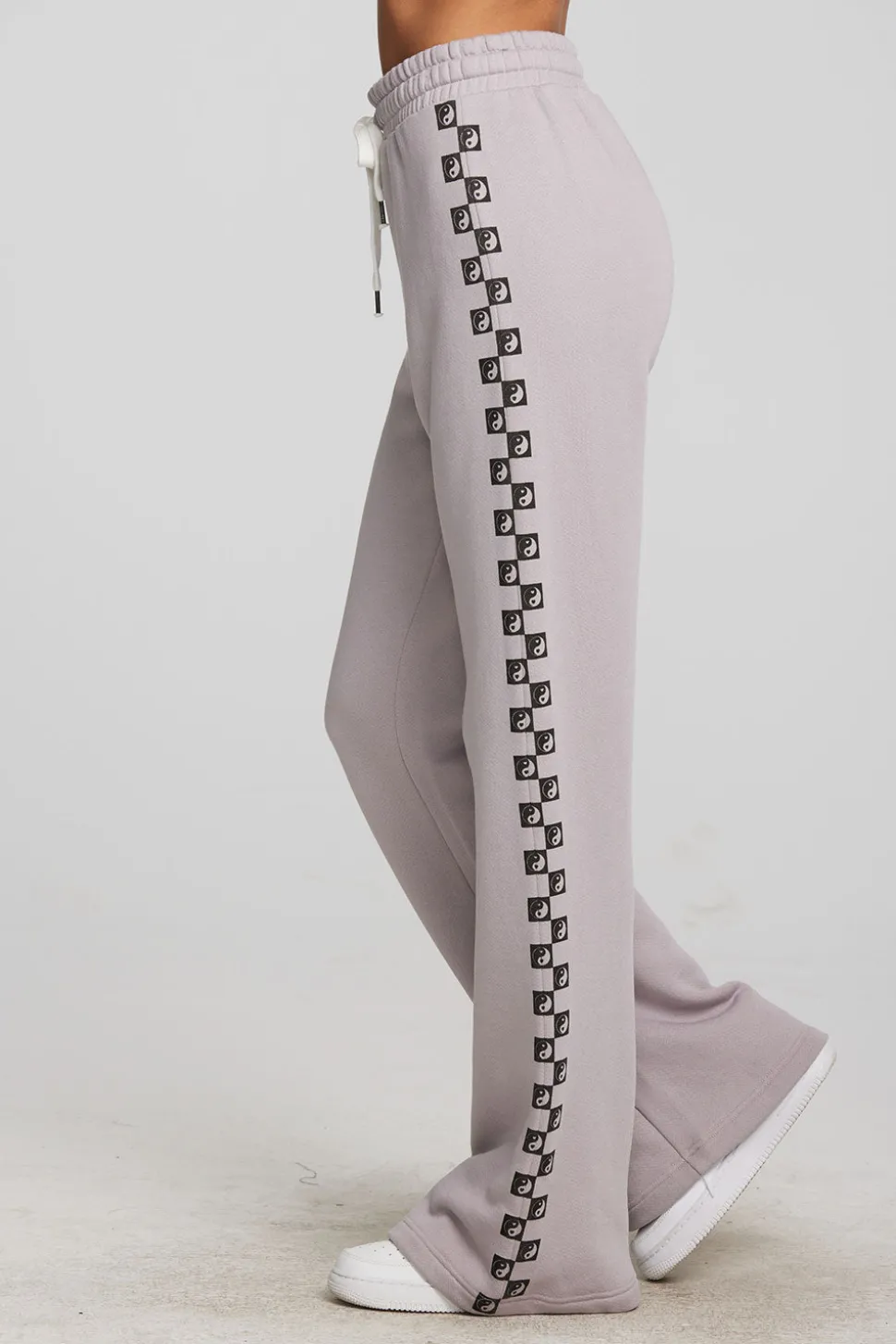 Chaser Brand Checkered Yin Yang Hearts Hot