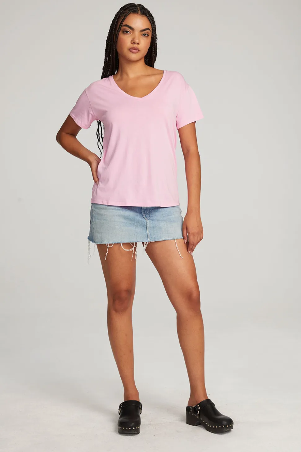 Chaser Brand Everyday Essential Pastel Lavender V-neck Tee Cheap